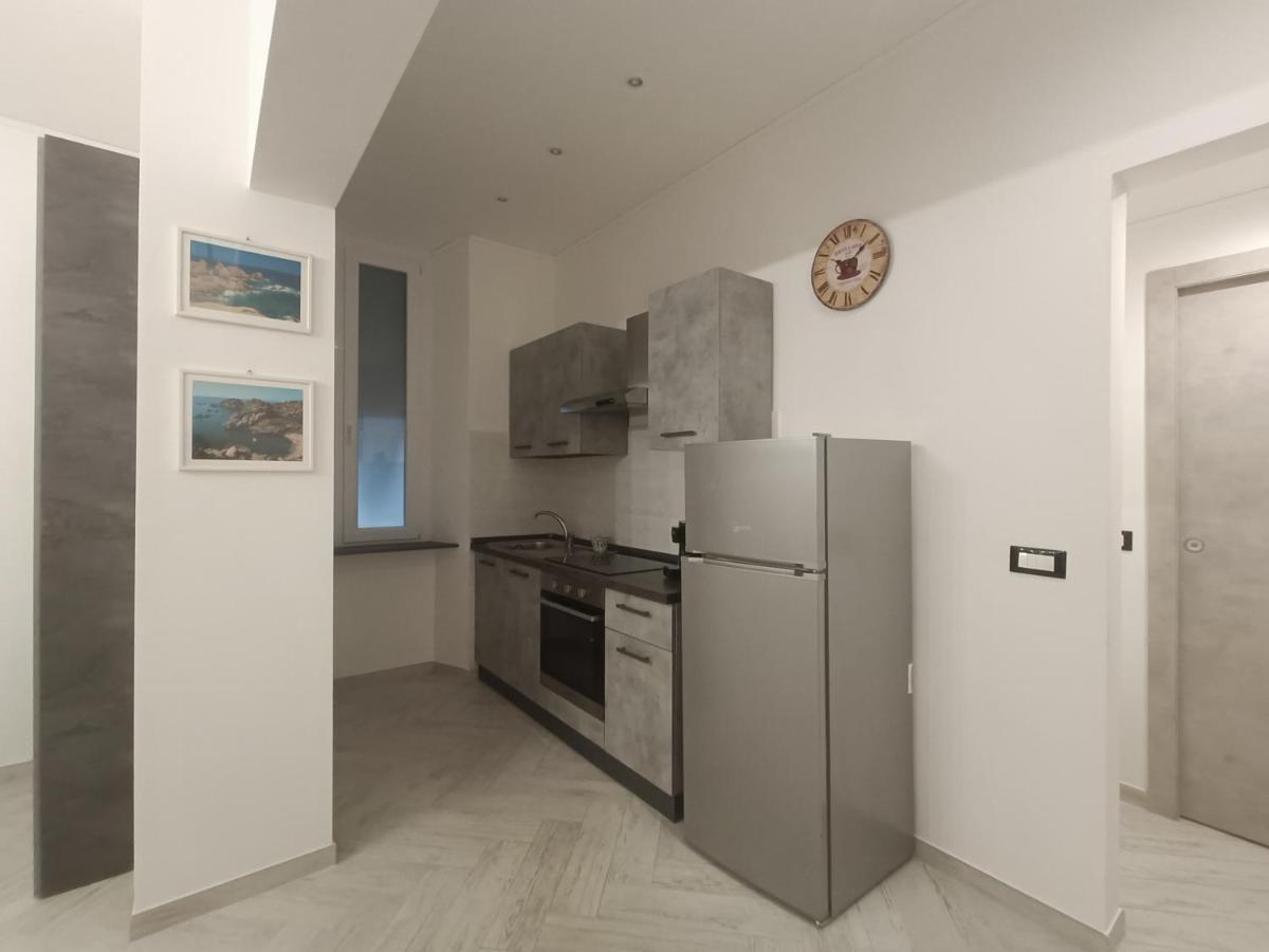 Casa Vacanze Via Nizza 57 Zinola-Wifi Савона Экстерьер фото