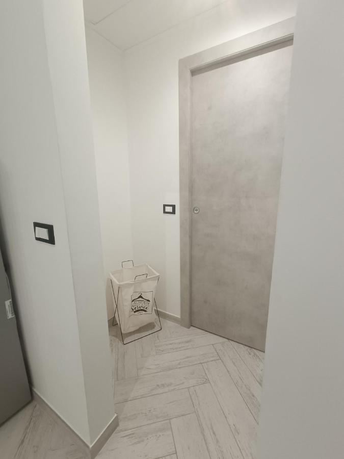 Casa Vacanze Via Nizza 57 Zinola-Wifi Савона Экстерьер фото